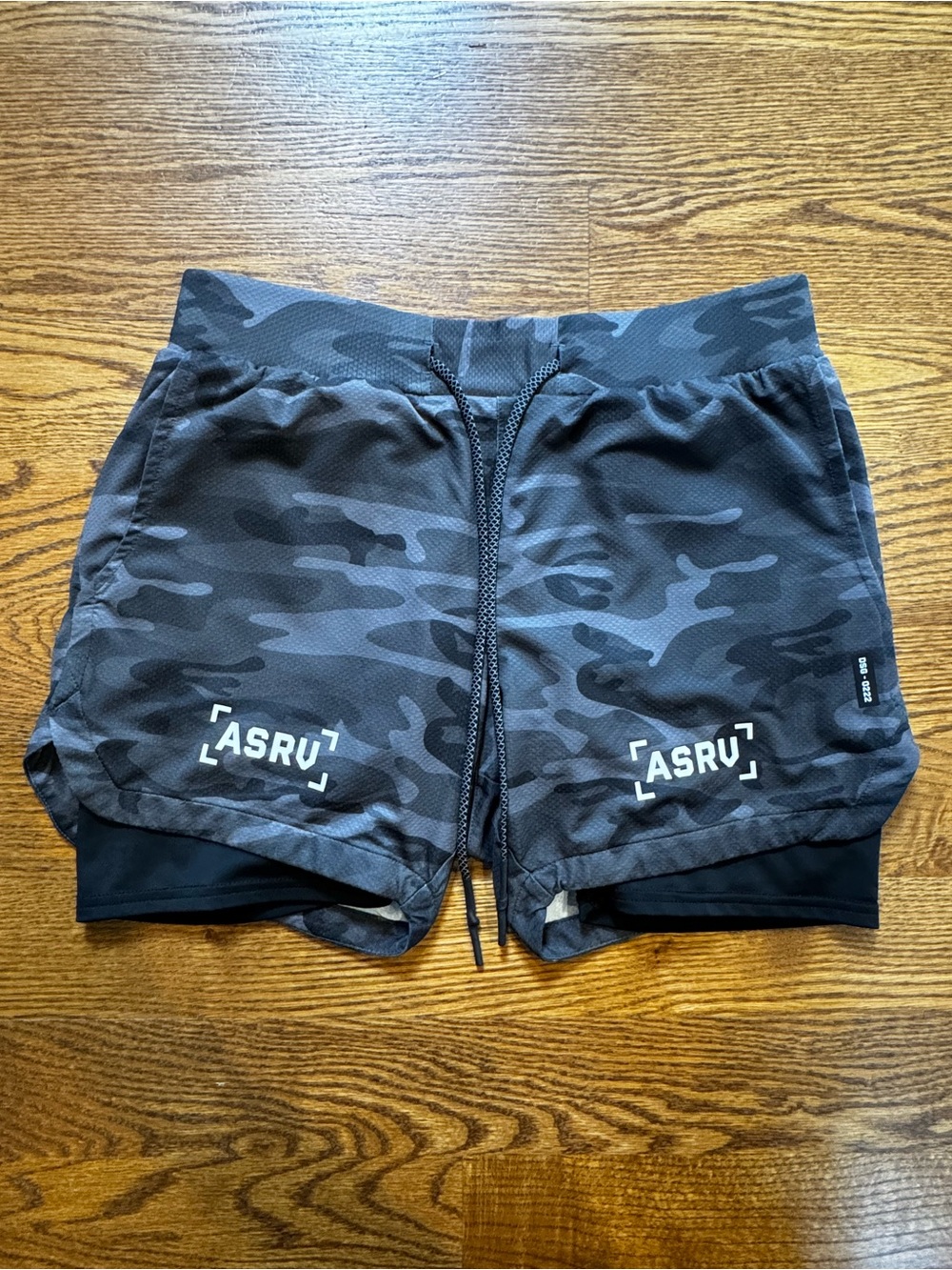 ASRV Camo 2-in-1 Lined Running Training Shorts Men’s Small Black Gray Athletic